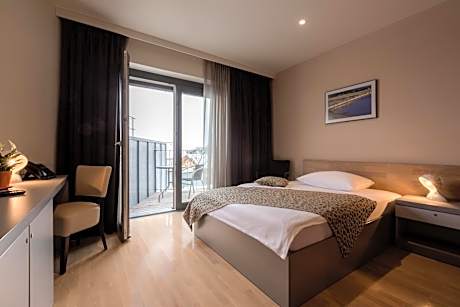 Superior Single Room with Balcony