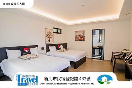Standard Quadruple Room