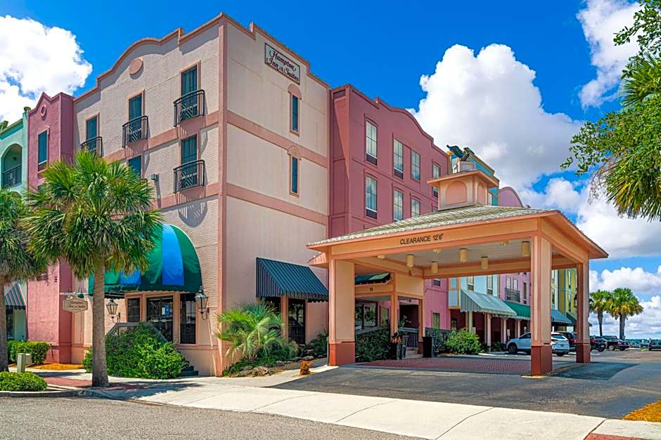 Hampton Inn & Suites Amelia Island-Historic Harbor Front