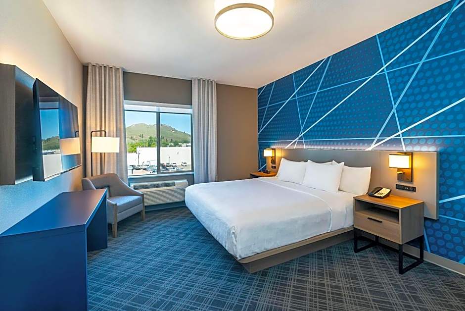 Comfort Suites Kelowna