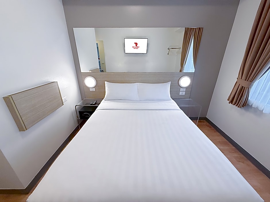 Red Planet Davao