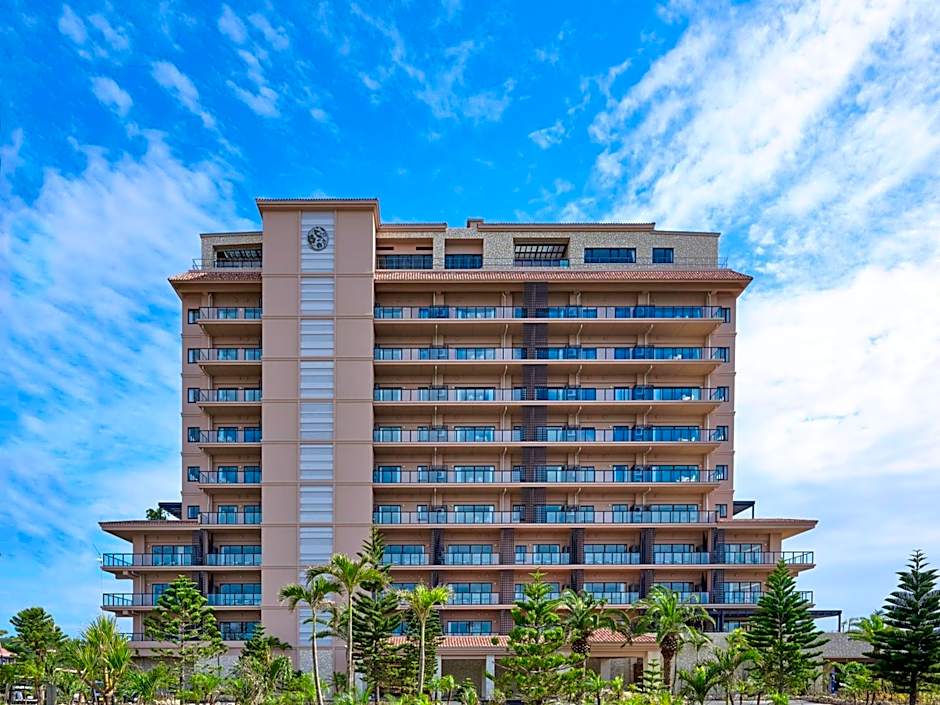 Hotel Shigira Mirage Beach Front