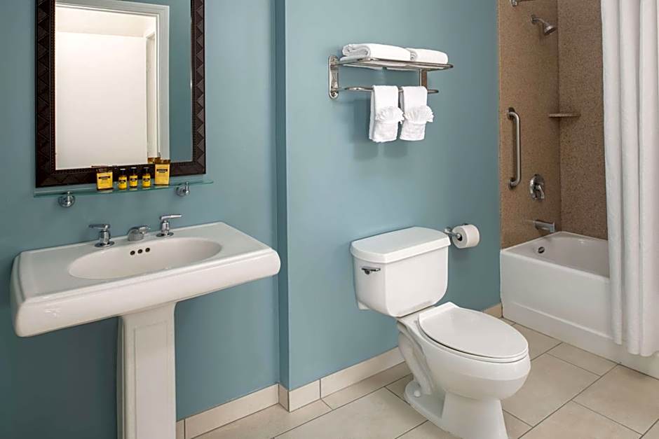 Best Western Plus All Suites Inn