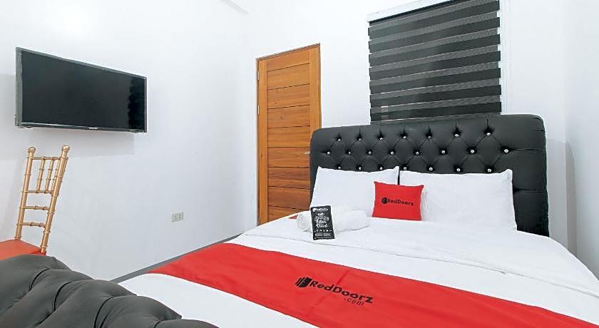 RedDoorz @ St. Catherine Residences Olongapo City