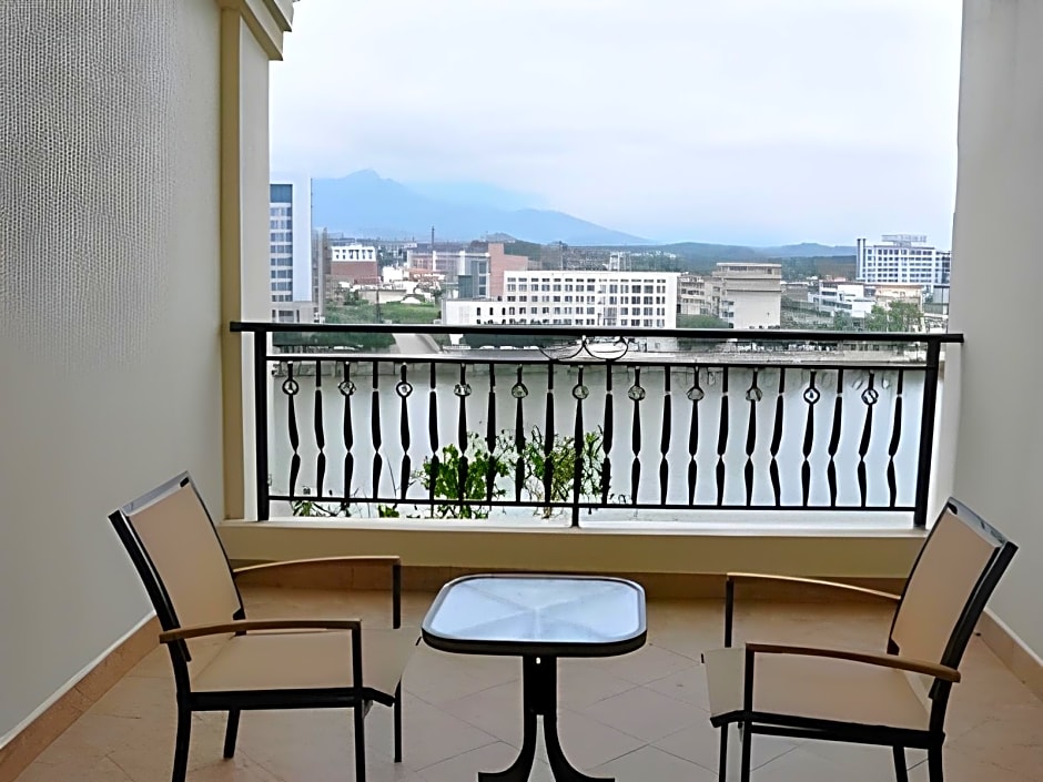 Country Garden Phoenix Hotel Yunfu