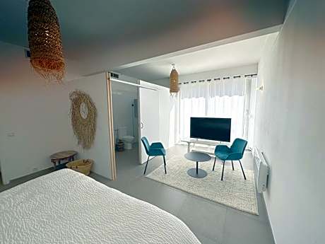 Large Double or Twin Room