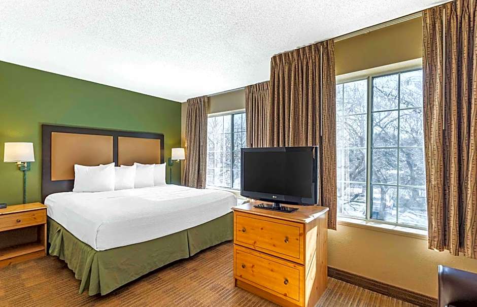 Extended Stay America Select Suites - Chicago - Naperville - East