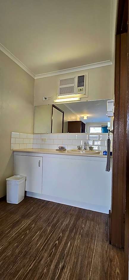 Admella Motel