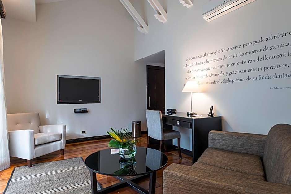 Movich Casa Del Alferez