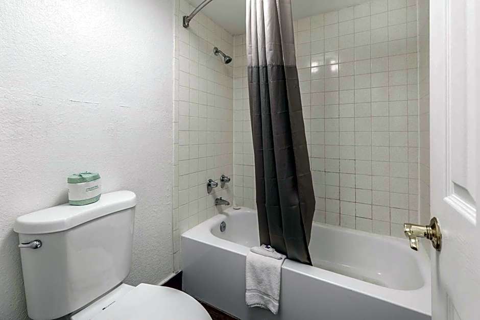 Motel 6-Knoxville, TN