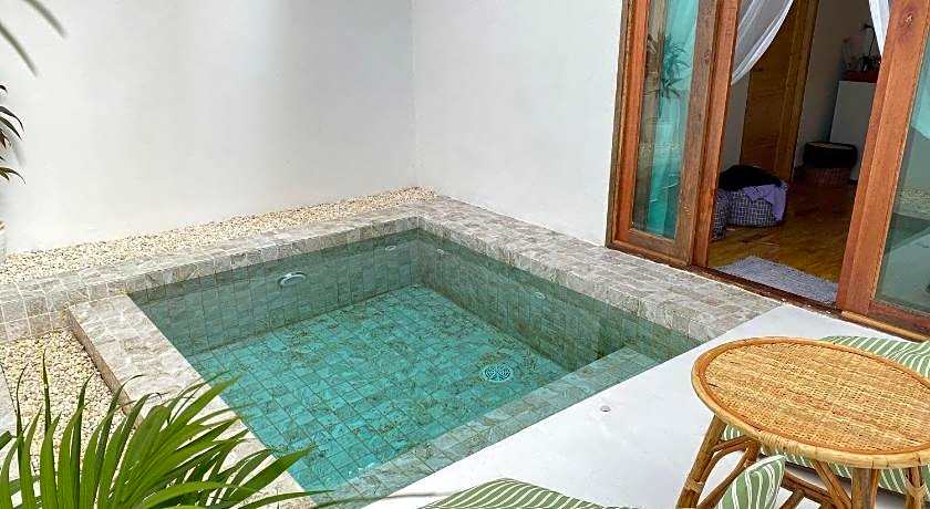 Baancaptainhook pool kohlarn