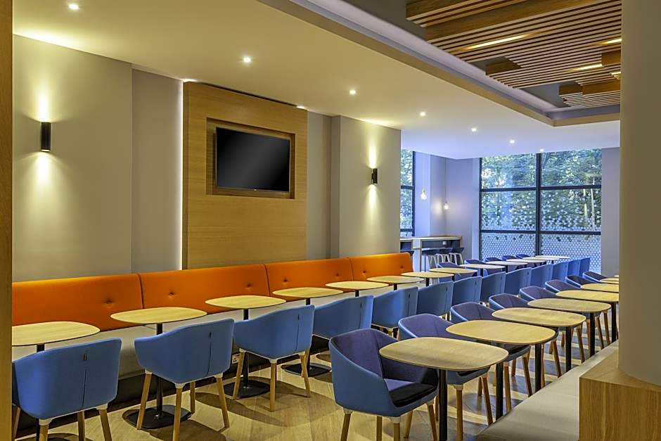 Holiday Inn Express Dublin-Airport By IHG