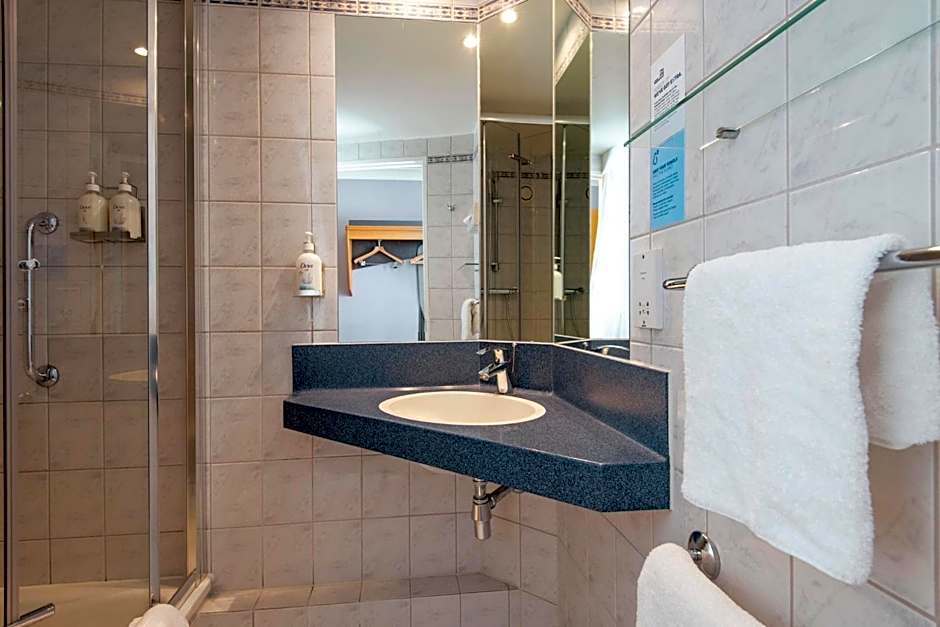 Holiday Inn Express Perth By IHG