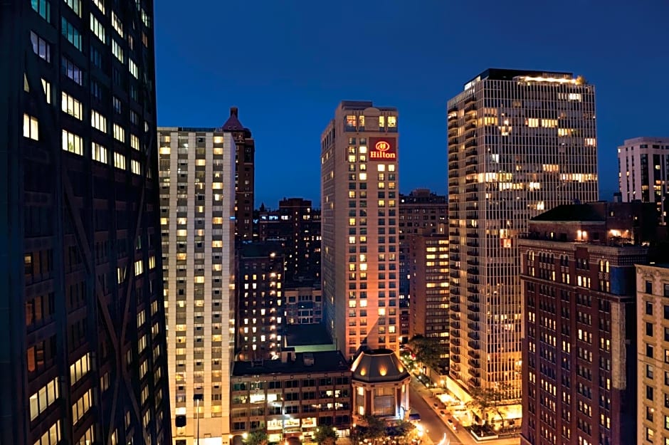 Hilton Chicago Magnificent Mile Suites