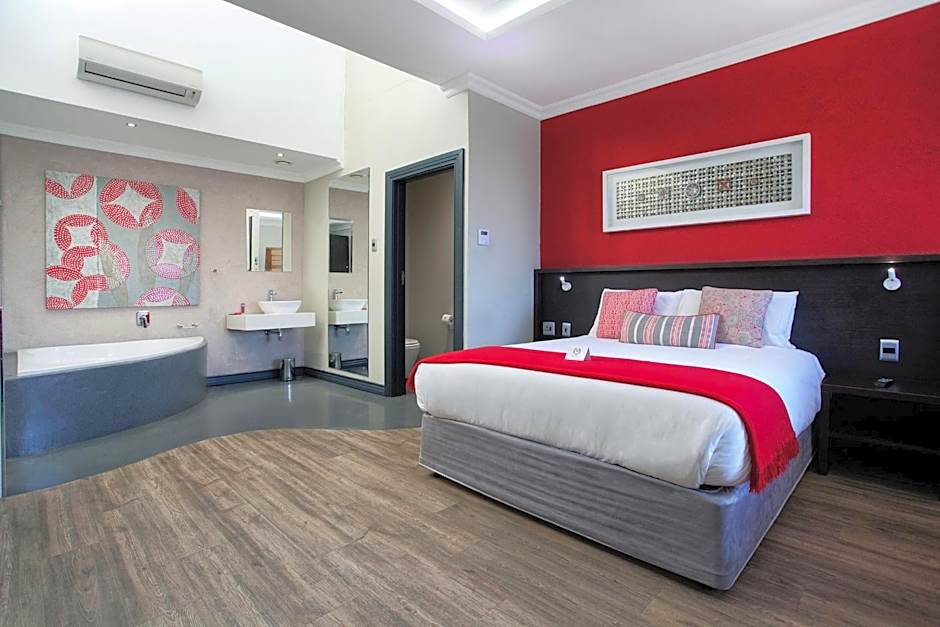 Hotel Savoy and Conference Centre