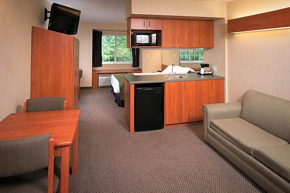Microtel Inn & Suites By Wyndham Beckley East