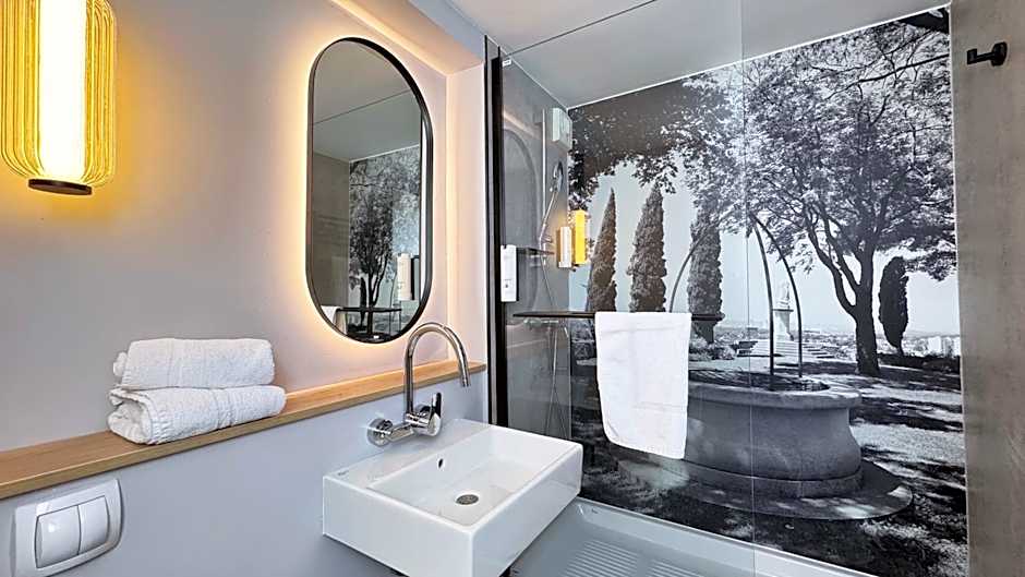 Campanile BollÃ¨ne