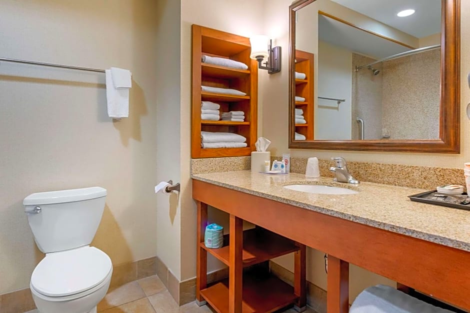 Comfort Inn & Suites Mountain Iron and Virginia