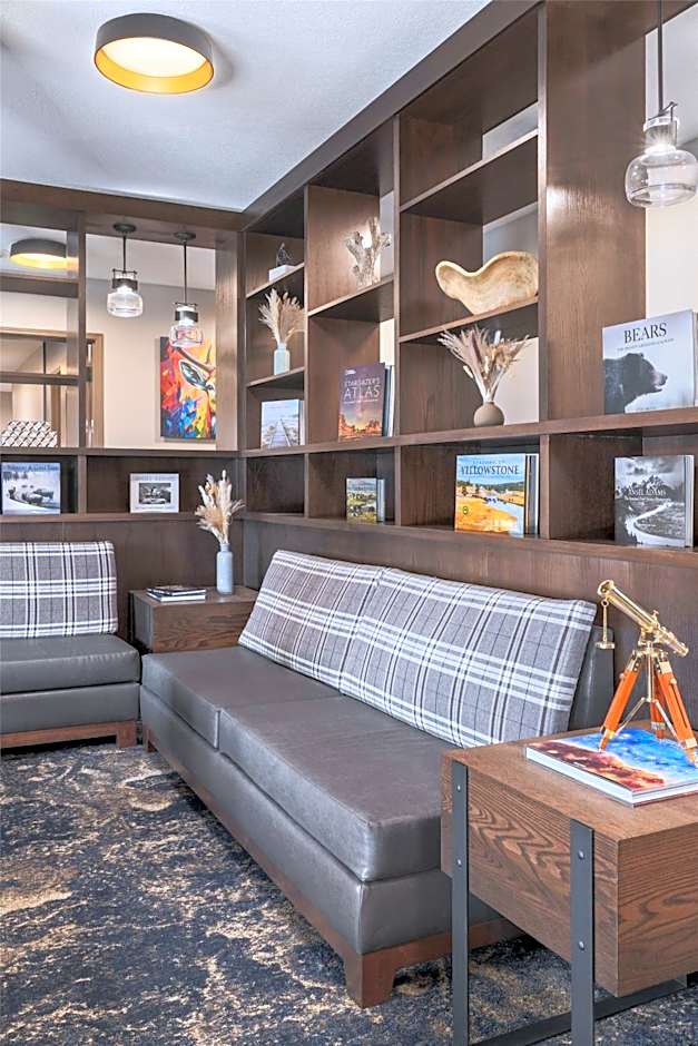 Starlite Yellowstone, Tapestry Collection by Hilton