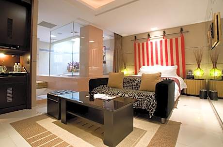 Standard Double Room - No Garage