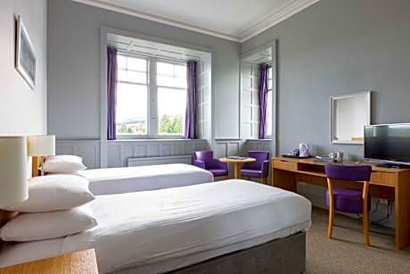 Twin Room with Scenic View