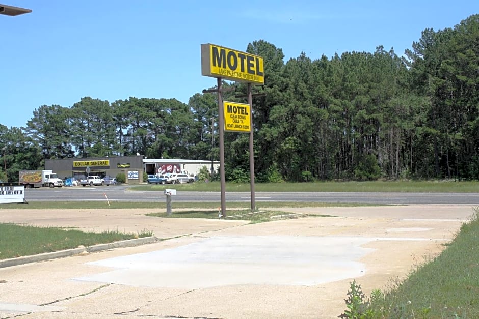 Lake Palestine Motor Inn