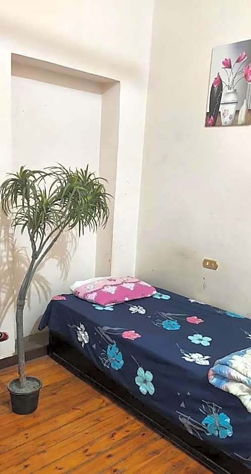 Grand Safari Hostel