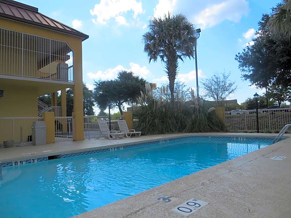 Fairview Inn & Suites Mobile