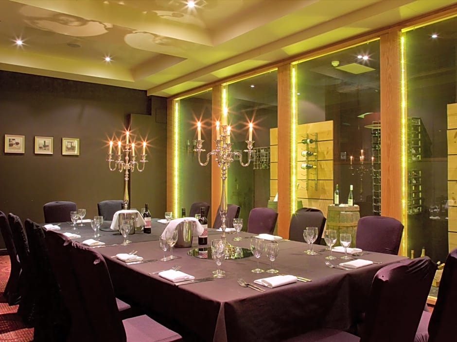 Manchester Airport Stanley Hotel by Belvilla