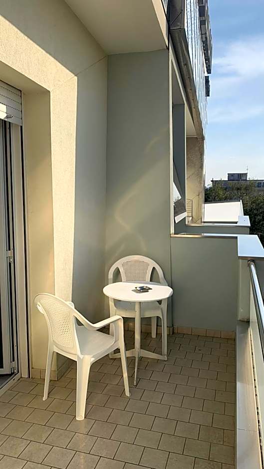 Hotel Monti