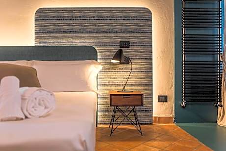 Deluxe Double or Twin Room with City View