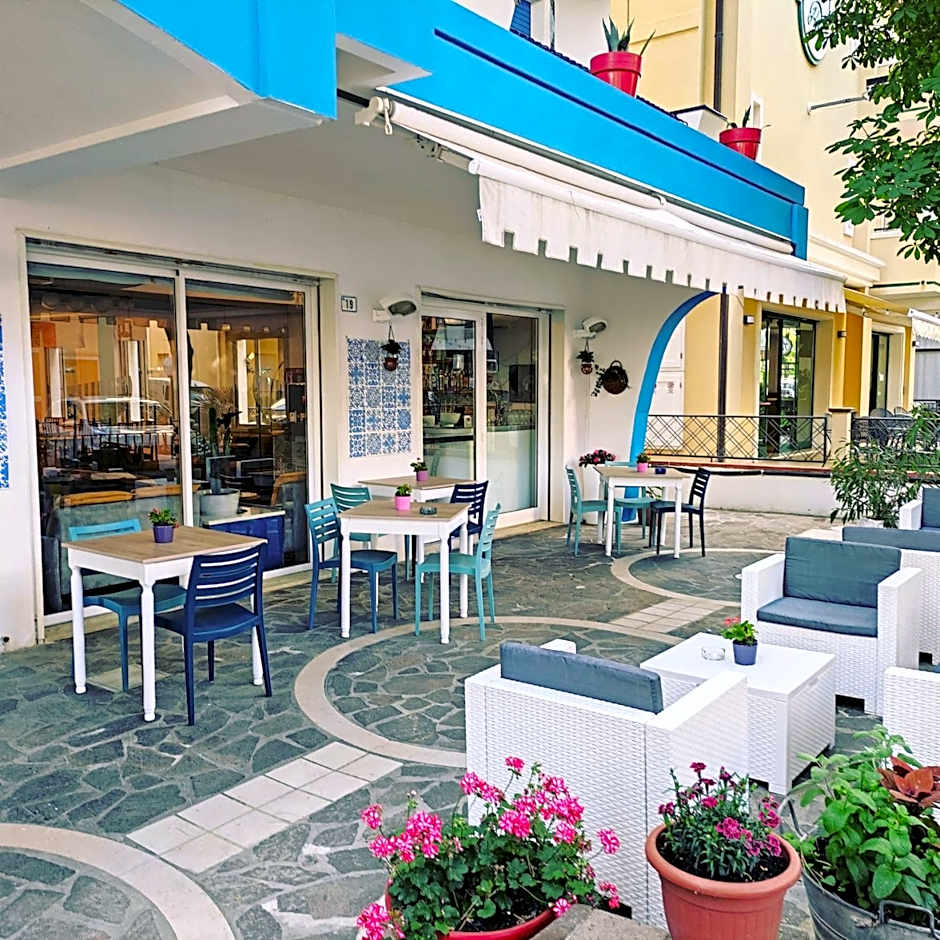 Hotel Adria B&B - Colazione fino alle 12