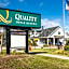 Quality Inn & Suites Mackinaw City Beachfront