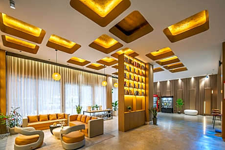 Rezen Aisheng Hotel Huainan Railway Station Trade Cultural Plaza