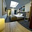 AQUARIUS BOUTIQUE HOTEL