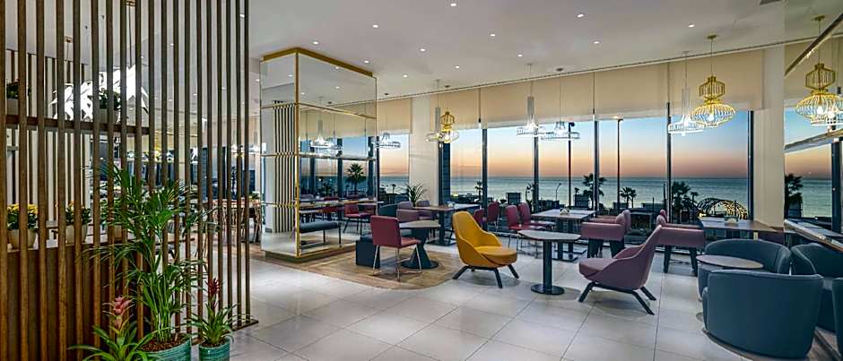 Hampton by Hilton Kuwait Salmiya