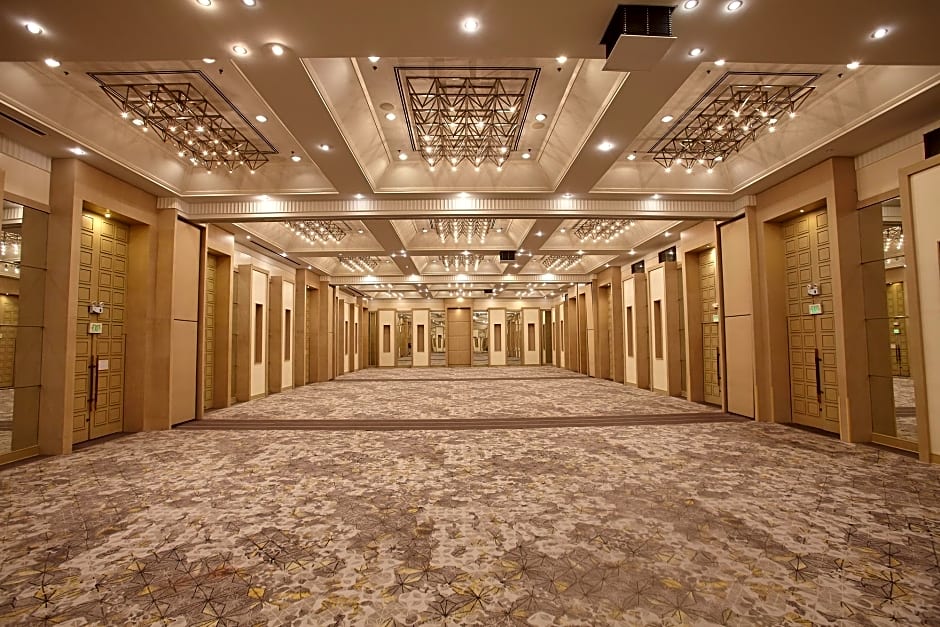 Quest Plus Conference Center Clark