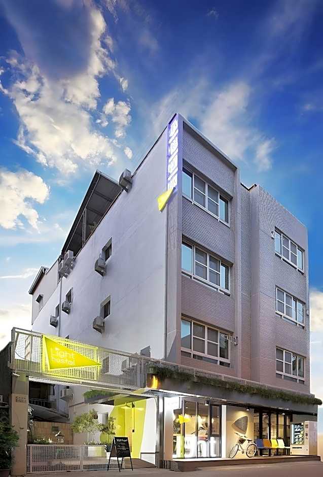 Light Hostel - Chiayi