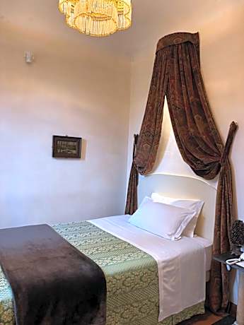 Large Single Room