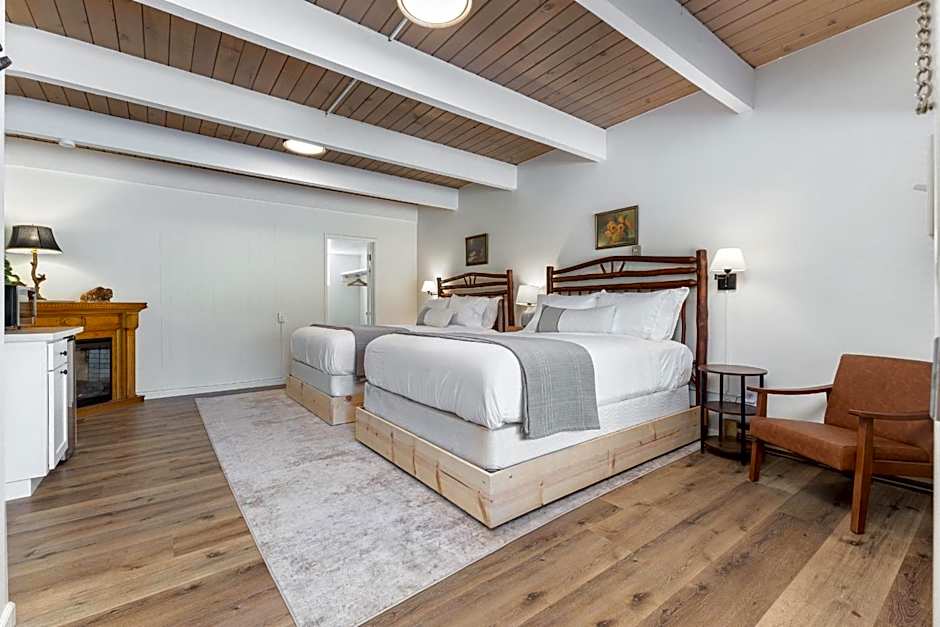 Camp Nelson Lodge Room 2