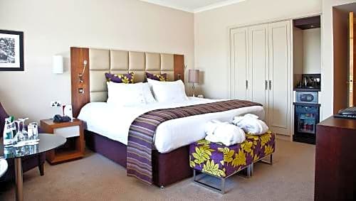 Photo 1 of 6 of Executive Twin Room