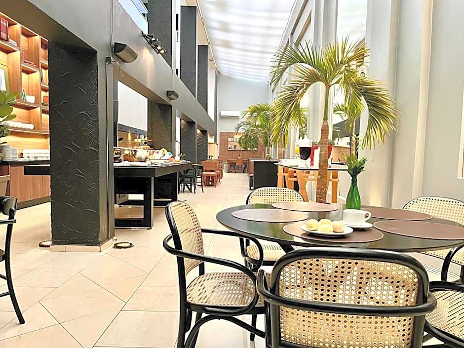 Oasis Tower Hotel