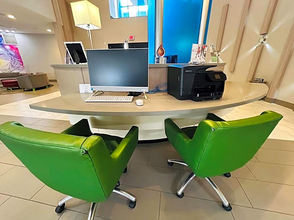 Holiday Inn Express & Suites Shippensburg