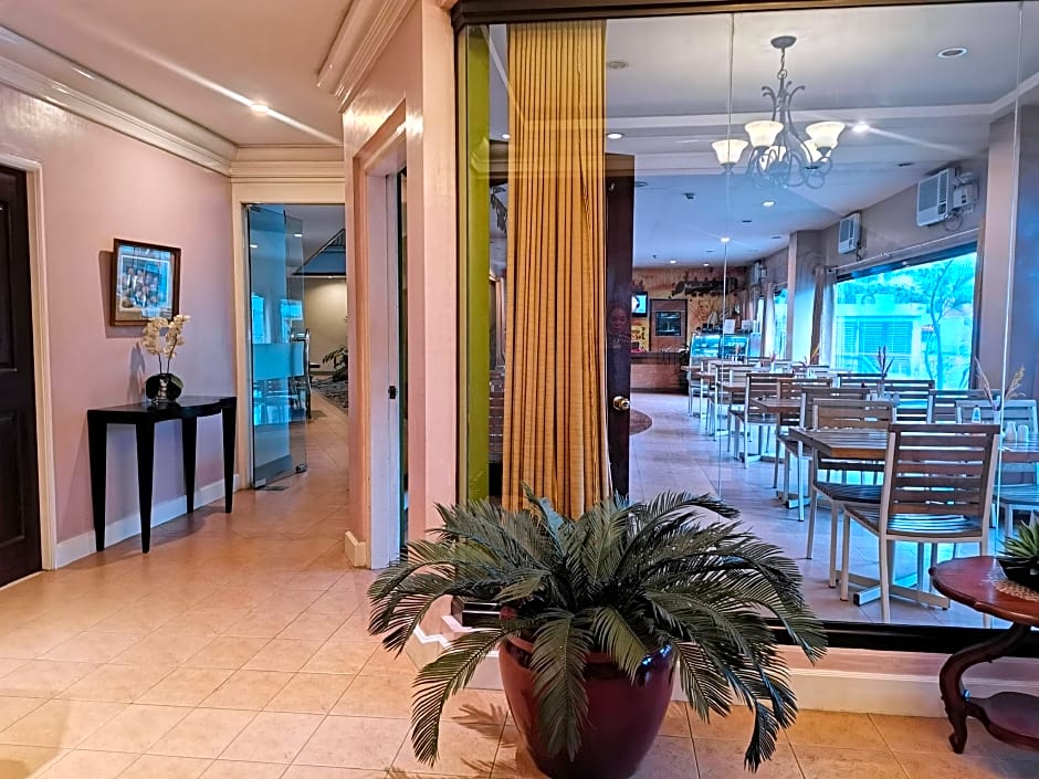 Casa Leticia Business Inn