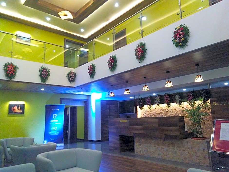 Hotel 3 Leaves