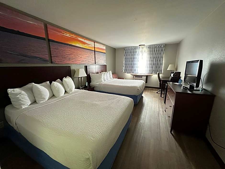 Days Inn & Suites by Wyndham Stevens Point
