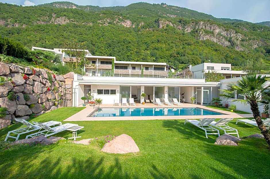Hidalgo Suites