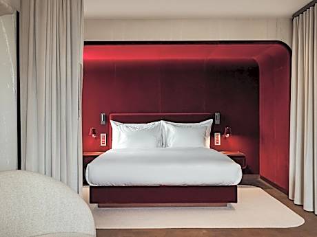 Junior Suite City View B2