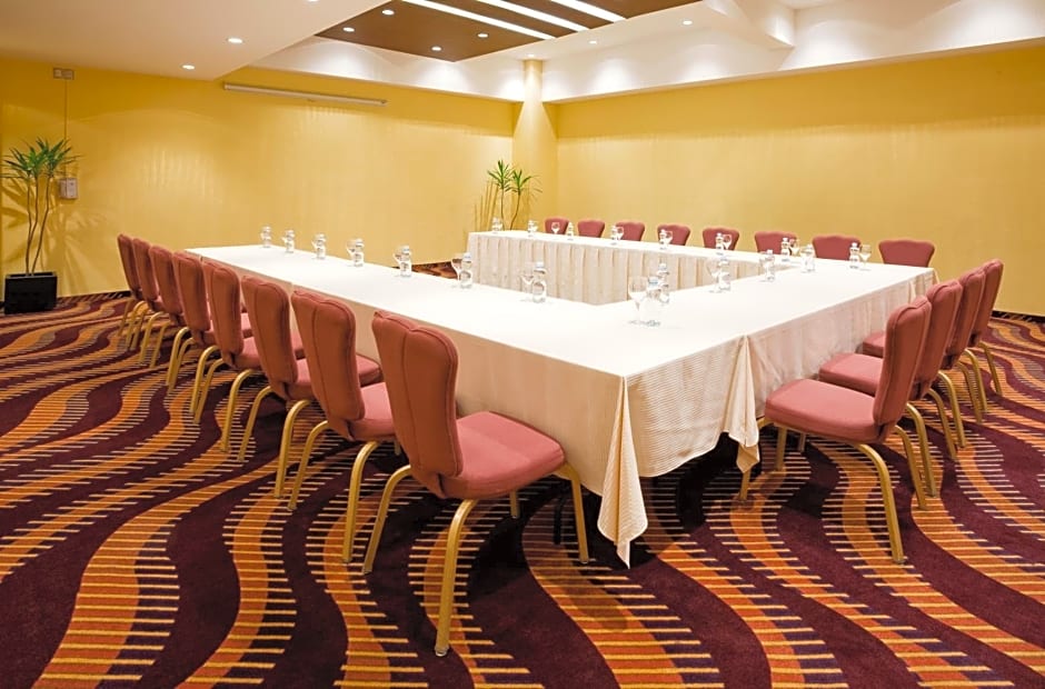 Holiday Inn Puebla Finsa By IHG