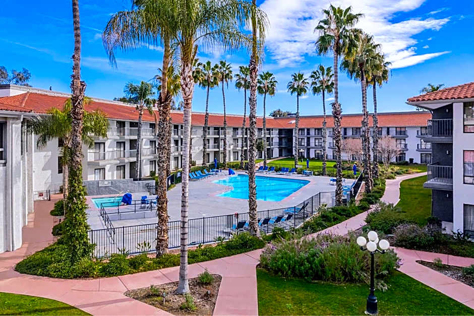 DoubleTree By Hilton Hotel Bakersfield
